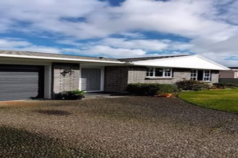 Photo of property in 111 Waterloo Crescent, Hokowhitu, Palmerston North, 4410