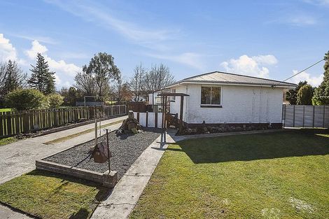 Photo of property in 11 Hamilton Street, East Gore, Gore, 9710