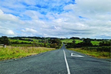 Photo of property in 68 Cemetery Road, Wainui, Silverdale, 0992