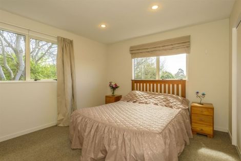 Photo of property in 399a Main North Road, Redwood, Christchurch, 8051