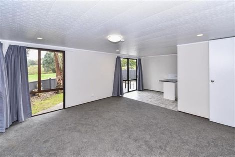 Photo of property in 36 Seaward Place, Wattle Downs, Auckland, 2103