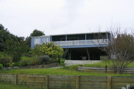 Photo of property in 10 Paradise Road, Coopers Beach, 0420