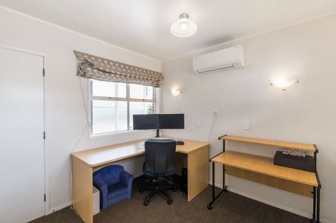 Photo of property in 328 Great South Road, Opaheke, Papakura, 2113