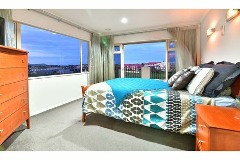 Photo of property in 2/126 Whangaparaoa Road, Red Beach, 0932