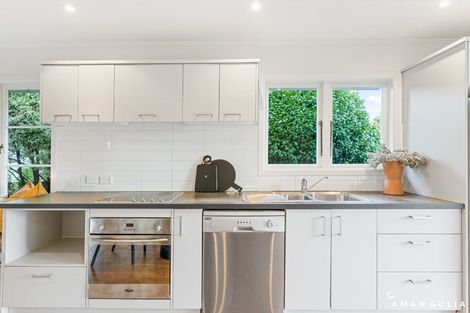 Photo of property in 18 Durham Street, Te Atatu Peninsula, Auckland, 0610