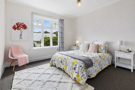 Photo of property in 123 Melbourne Road, Island Bay, Wellington, 6023