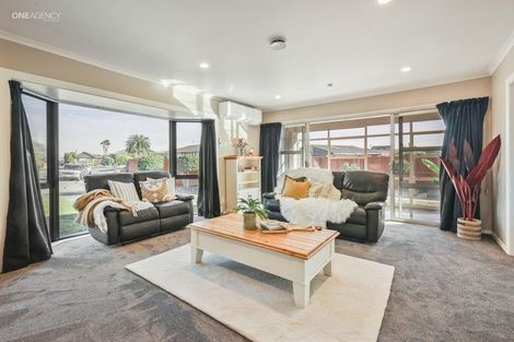 Photo of property in 8 Springmead Place, Hornby, Christchurch, 8042