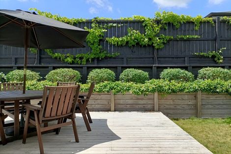 Photo of property in 24 Benmore Crescent, Pyes Pa, Tauranga, 3112