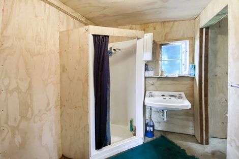 Photo of property in 5 Alexander Street, Ohingaiti, Hunterville, 4785