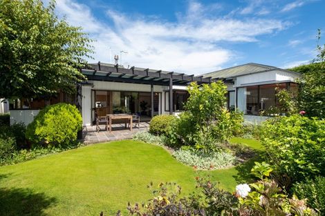 Photo of property in 3 Kopanga Road, Havelock North, 4130