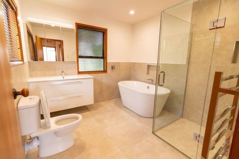 Photo of property in 85 Kennedy Avenue, Forrest Hill, Auckland, 0620