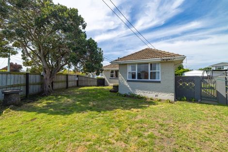 Photo of property in 24 Ontario Place, Wainoni, Christchurch, 8061
