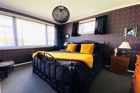 Photo of property in 94 Stanners Street, Eltham, 4322