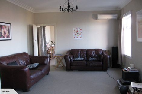 Photo of property in 50 Middleton Road, Kew, Dunedin, 9012