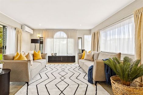 Photo of property in 10 Suncrest Drive, West Harbour, Auckland, 0618