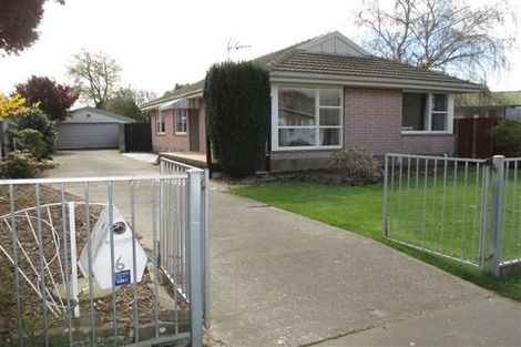Photo of property in 6 Davidson Crescent, Hornby, Christchurch, 8042
