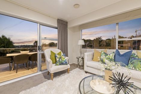 Photo of property in 9 Serrata Place, Browns Bay, Auckland, 0630