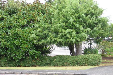 Photo of property in 59 Tirimoana Road, Te Atatu South, Auckland, 0602