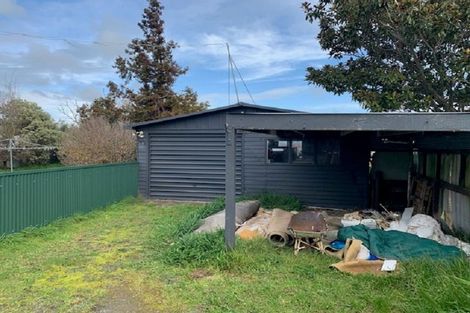 Photo of property in 32 Ngahina Street, Marton, 4710