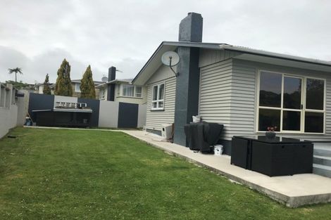 Photo of property in 52 Oranga Street, Westown, New Plymouth, 4310