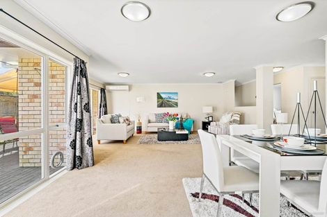 Photo of property in 12 Trevors Place, Pukekohe, 2120