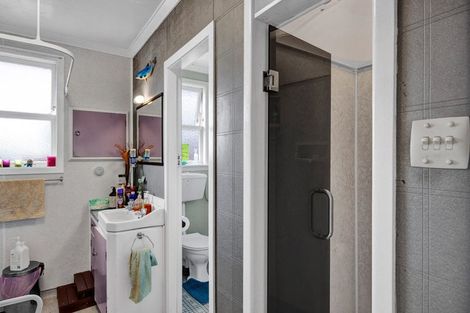 Photo of property in 13 Dixon Avenue, Hawera, 4610