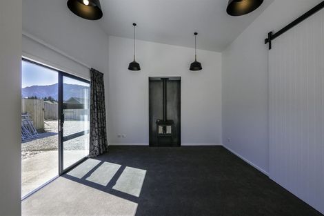 Photo of property in 12 Teal Place, Lake Hawea, Wanaka, 9382