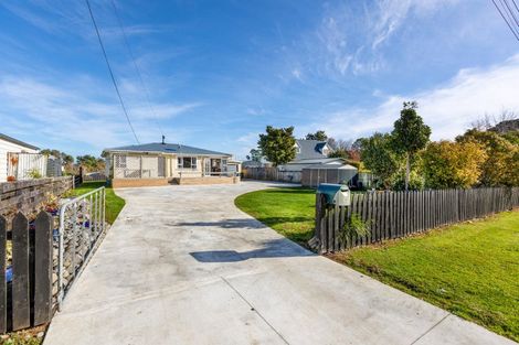 Photo of property in 16 Cumming Street, Okato, 4335