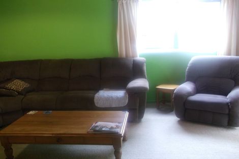 Photo of property in 87 Carnoustie Drive, Wattle Downs, Auckland, 2103