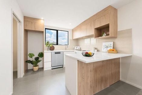 Photo of property in 1/36 Longburn Road, Henderson, Auckland, 0610