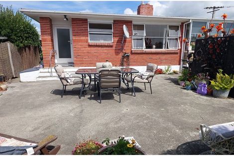 Photo of property in 1 Kennedy Crescent, Waimate, 7924