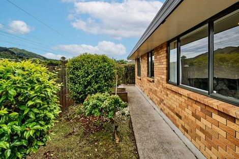 Photo of property in 9b Hinau Street, Tawa, Wellington, 5028