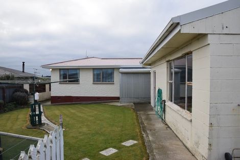 Photo of property in 17 Milford Street, Heidelberg, Invercargill, 9812