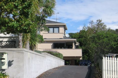 Photo of property in 1/16 Sandown Road, Rothesay Bay, Auckland, 0630