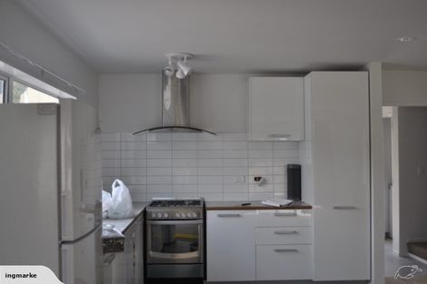 Photo of property in 12 Kopiko Way, Brooklyn, Wellington, 6021