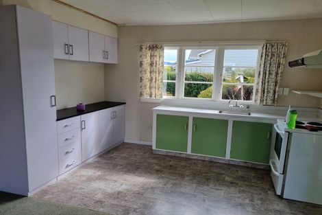 Photo of property in 57 Macandrew Street, Otautau, 9610