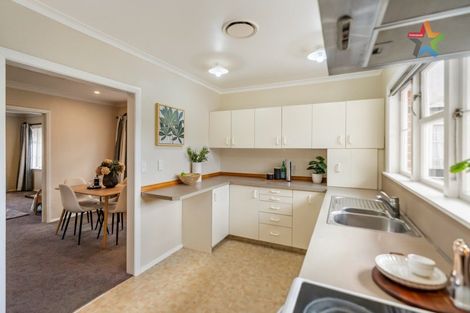 Photo of property in 9 The Square, Manor Park, Lower Hutt, 5019