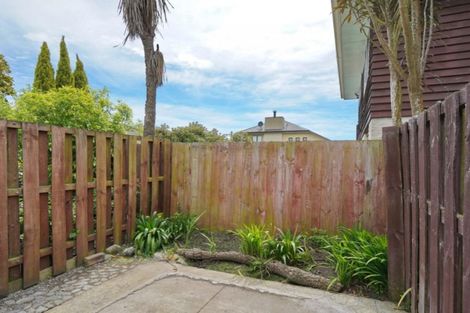 Photo of property in 2/23 Crofton Road, Harewood, Christchurch, 8051