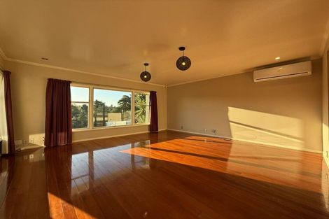 Photo of property in 4 Tomo Street, New Lynn, Auckland, 0600