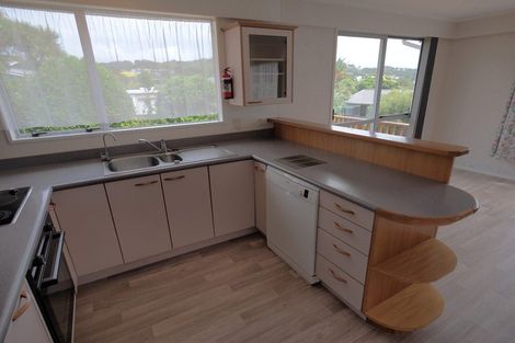 Photo of property in 31 Hicks Close, Whitby, Porirua, 5024