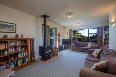 Photo of property in 24 Rodney Avenue, Te Horo Beach, Otaki, 5581