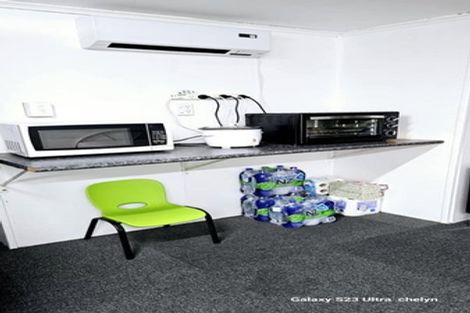 Photo of property in 21 Elizabeth Street, Moera, Lower Hutt, 5010