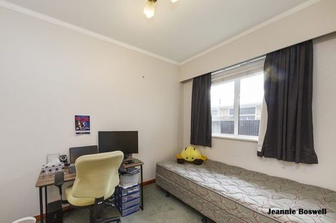 Photo of property in 9 Innes Place, Roslyn, Palmerston North, 4414