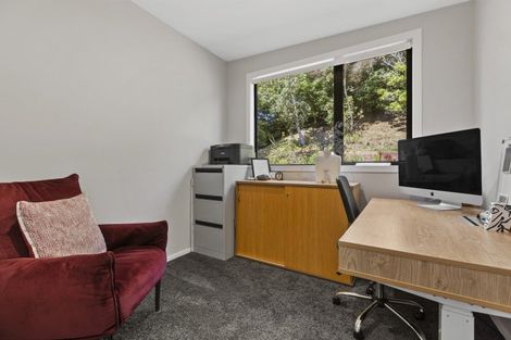 Photo of property in 3 Okoare Lane, Ferndale, New Plymouth, 4310