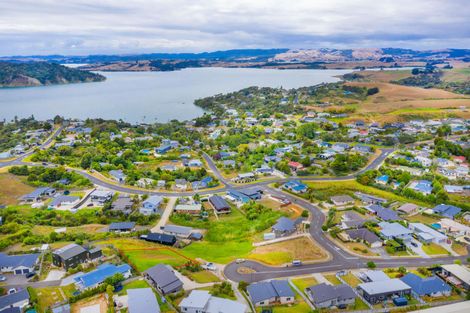 Photo of property in 16a Puka Place, Raglan, 3225