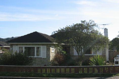 Photo of property in 5 Kennedy Grove, Stokes Valley, Lower Hutt, 5019