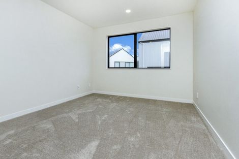 Photo of property in 51 Sunnyheights Road, Orewa, 0931