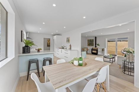 Photo of property in 11 Amber Grove, Birchville, Upper Hutt, 5018