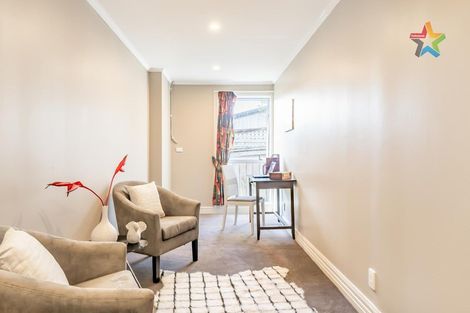 Photo of property in 2/150 Tirohanga Road, Tirohanga, Lower Hutt, 5010