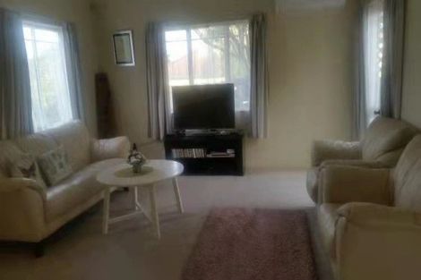 Photo of property in Chantelle Close, 44e Lavery Place, Sunnynook, Auckland, 0632